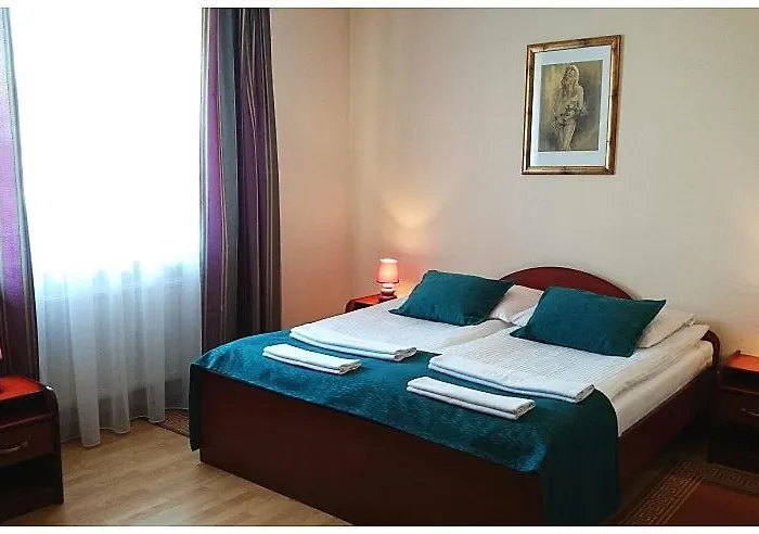 Gogreen *** מלון