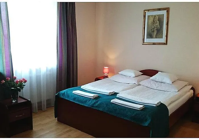 מלון Gogreen *** 3*